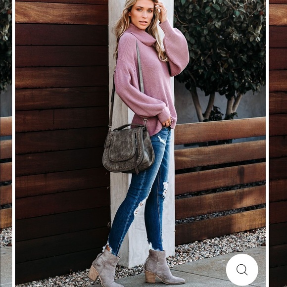 Vici Sweaters - VICI Exclusive Flurries of fun sweater